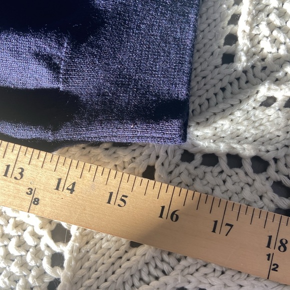 BURBERRY Extra Fine Merino wool pullover long sleeve sweater w collar 3 buttons - Picture 15 of 16